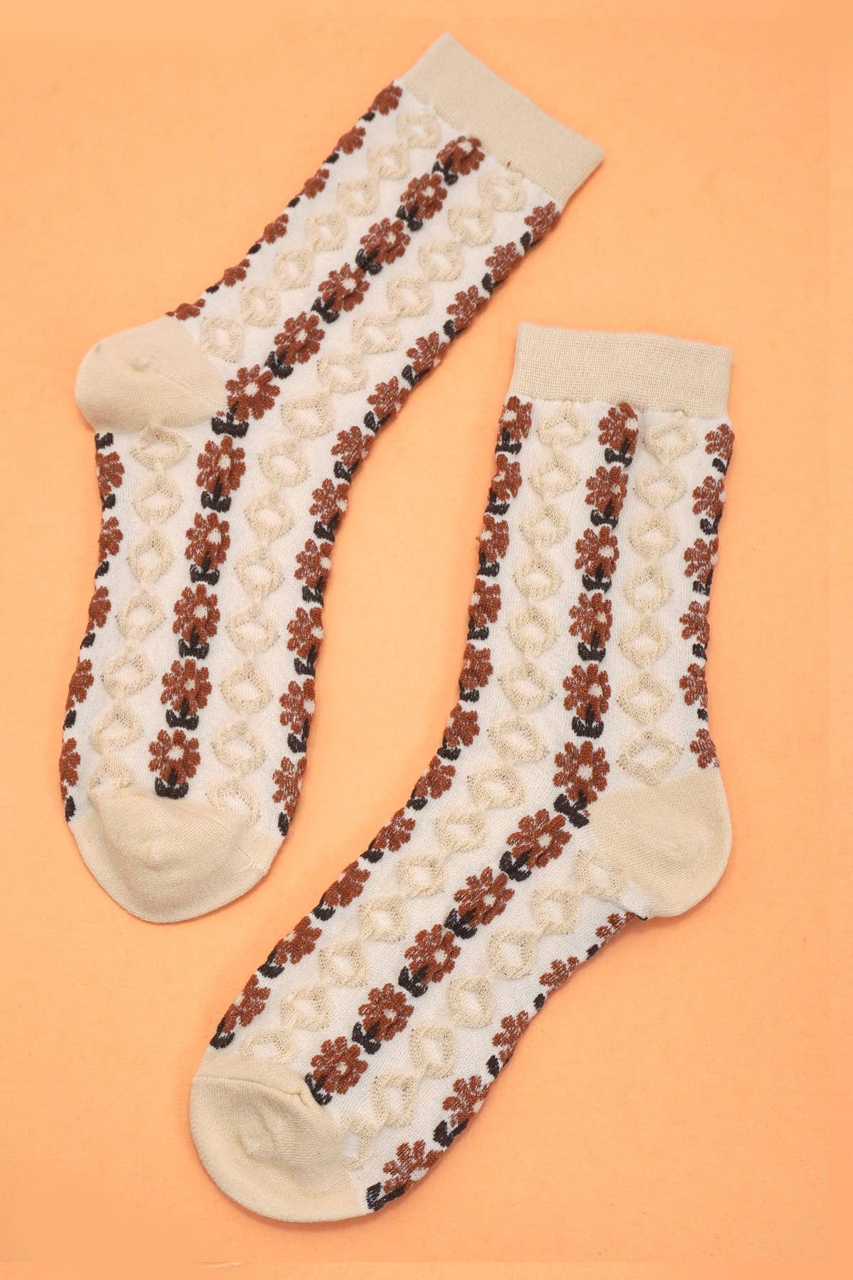 DAISY TEXTURED FLORAL CASUAL WOMAN SOCKS