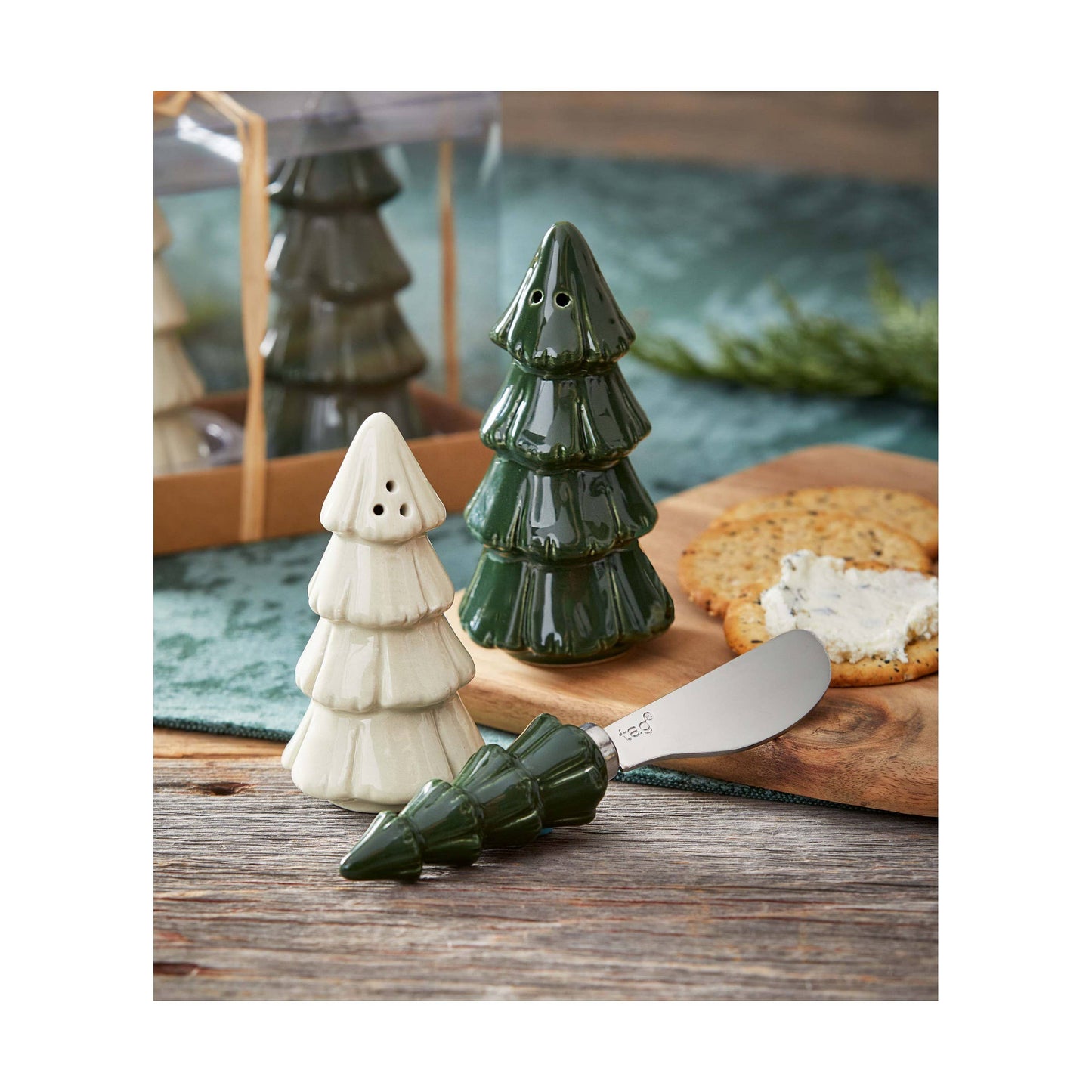 White and Green Ceramic Pine Tree Salt Pepper Shaker Set